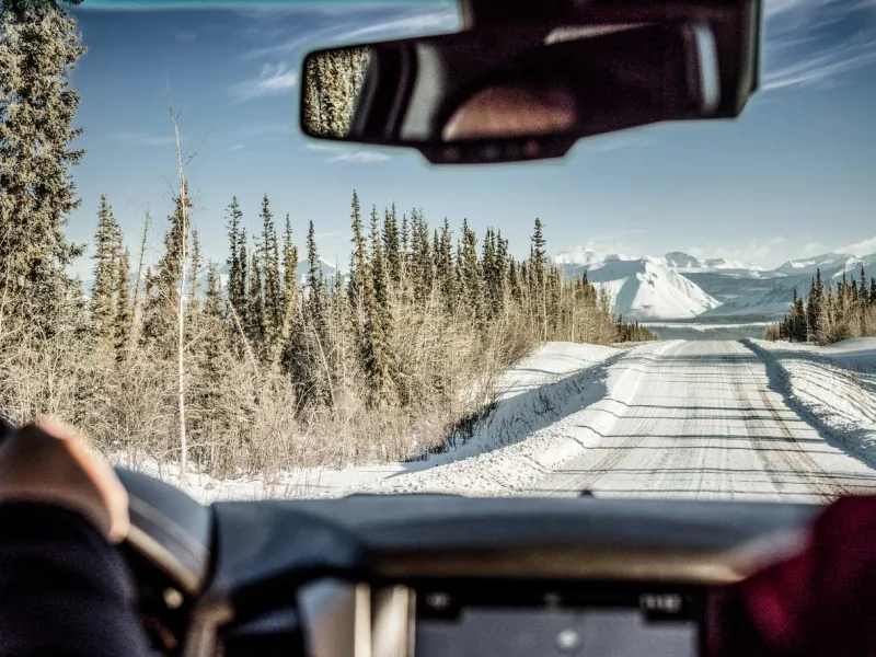 Les routes du Yykon comptent parmi les plus sauvages du Canada.